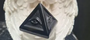 25% off💥BLACK OBSIDIAN PYRAMID WITH EYE