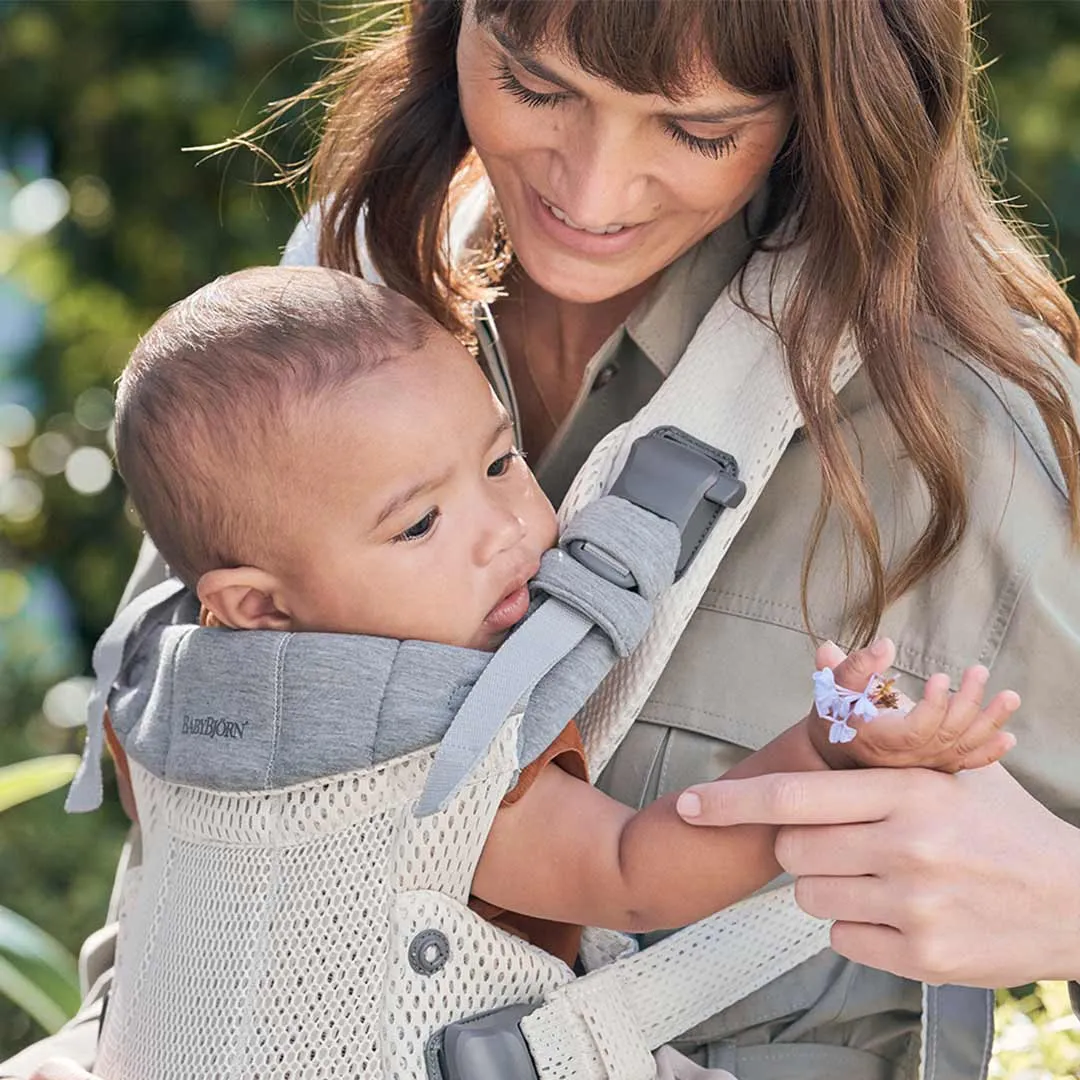 BabyBjrn Harmony 3D Mesh/Jersey Baby Carrier - Cream