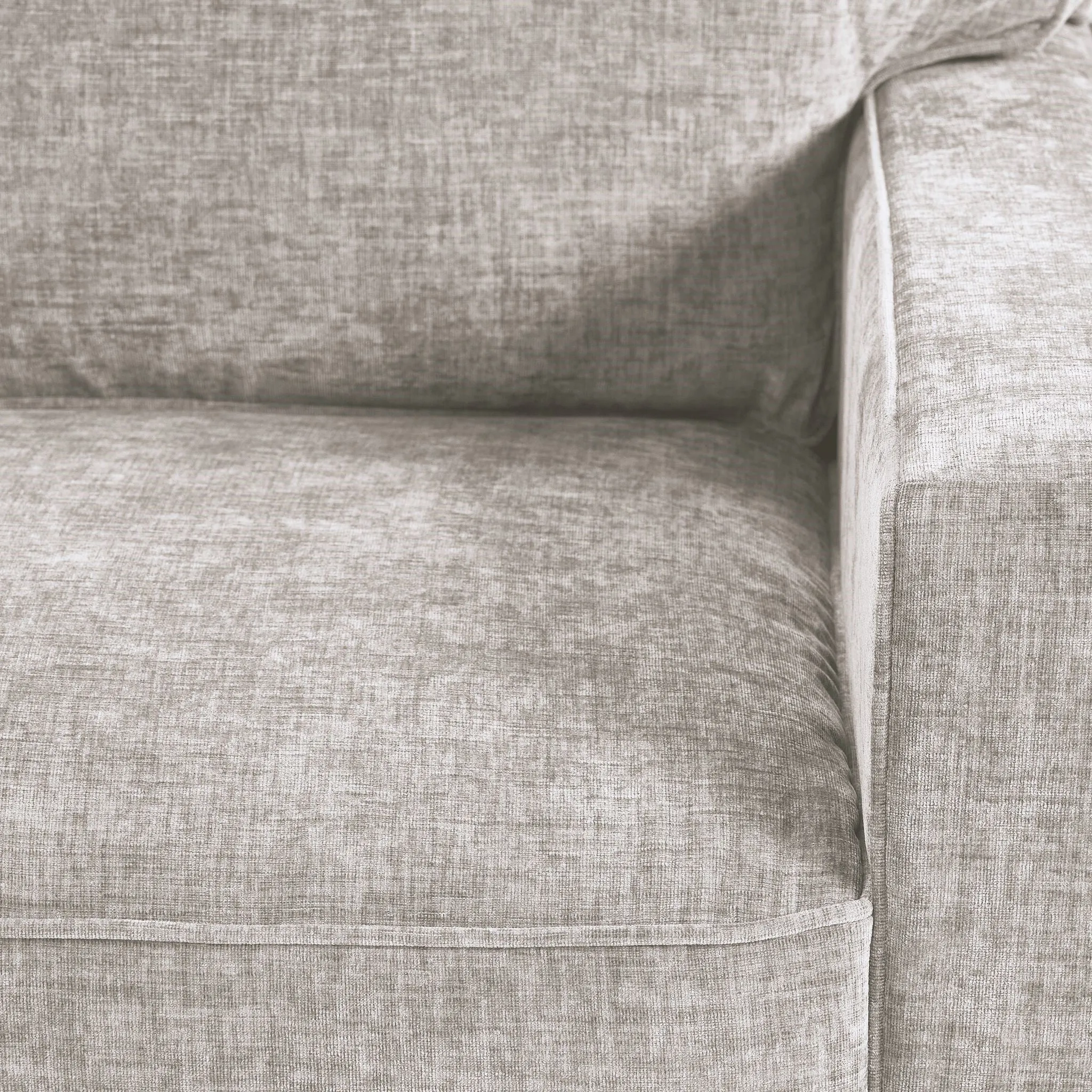 Charlotte 2-Piece Sectional with Left-Facing Chaise -Air