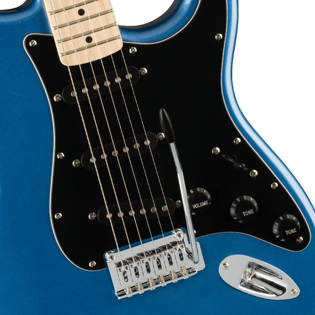 Fender Squier Affinity Stratocaster Black Pick Guard - Lake Placid Blue - Maple