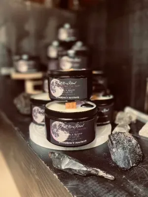 Full Moon Ritual Candle - 8oz 100% Soy - Wood Wick - Crystals & Essential Oils