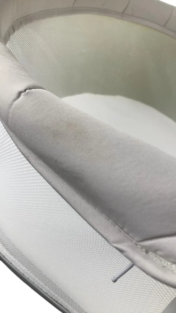 Halo Bassinest Swivel Sleeper 3.0, Grey