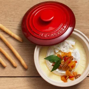 Le Creuset | Camembert Baker with Lid - Cerise