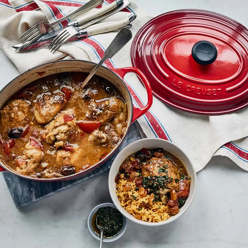 Le Creuset | Cast Iron Signature Oval French Oven