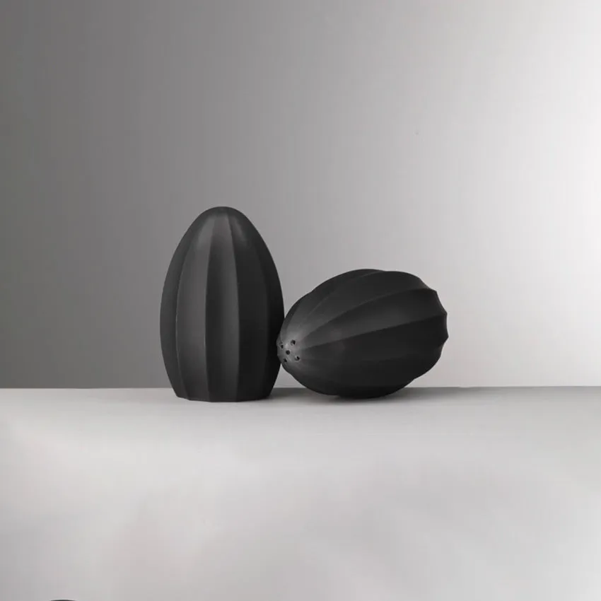 Mario Luca Giusti | Bonnie and Clyde Salt & Pepper Shaker