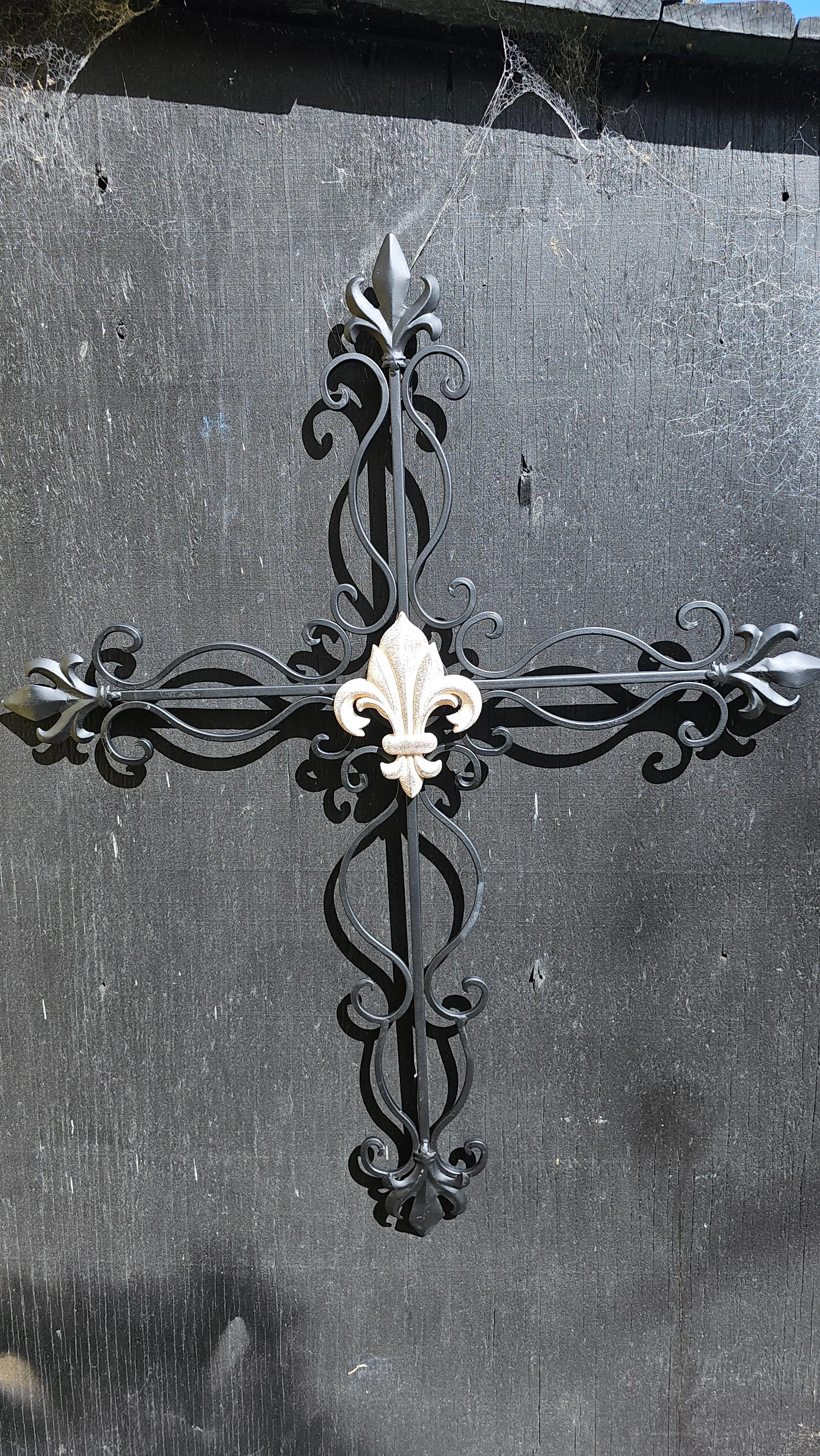METAL CROSS WALL ART