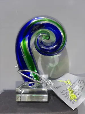 MINI BLUE GREEN PUNGA GLASS FIGURINE