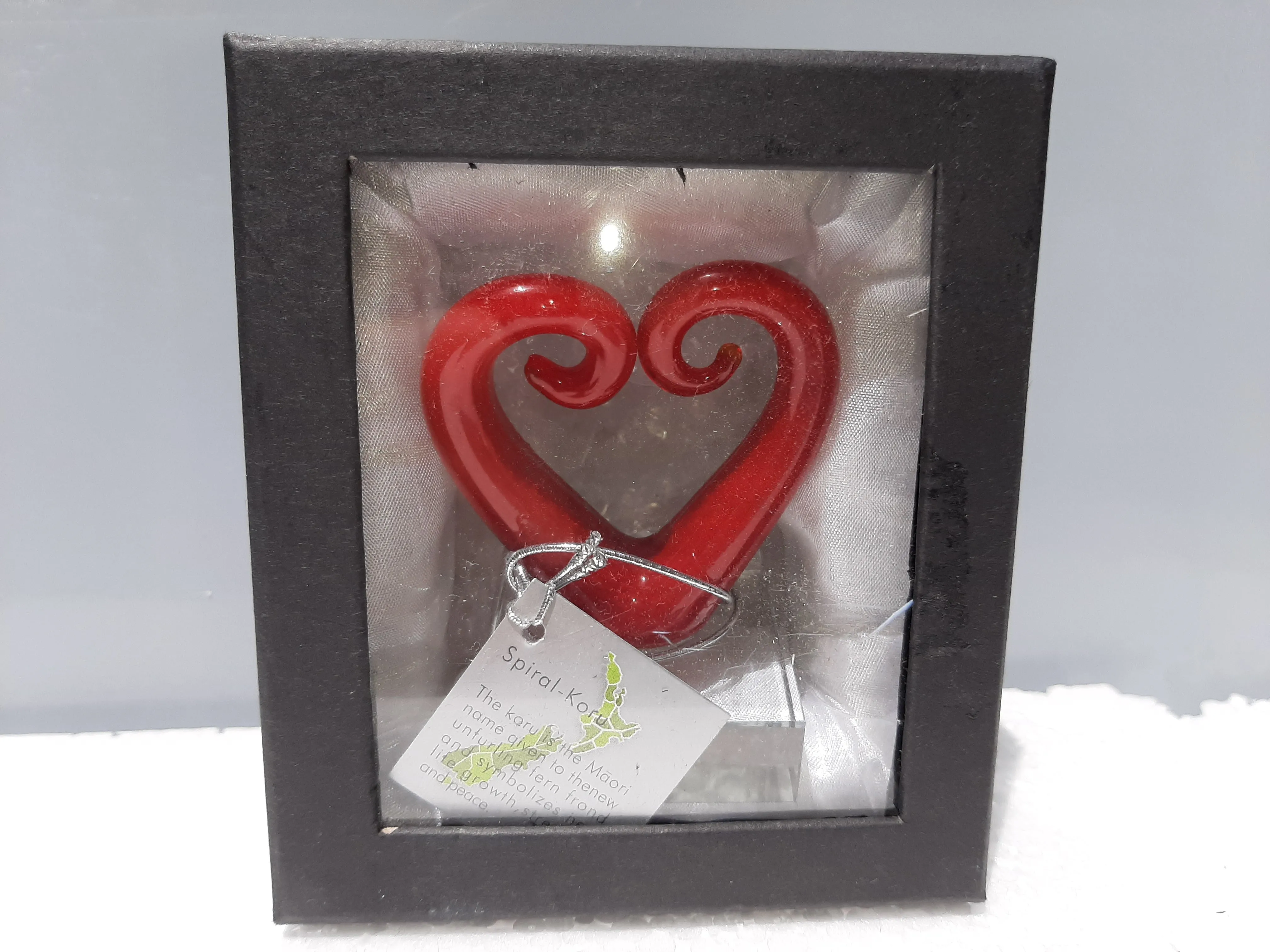MINI RED  GLASS HEART FIGURINE