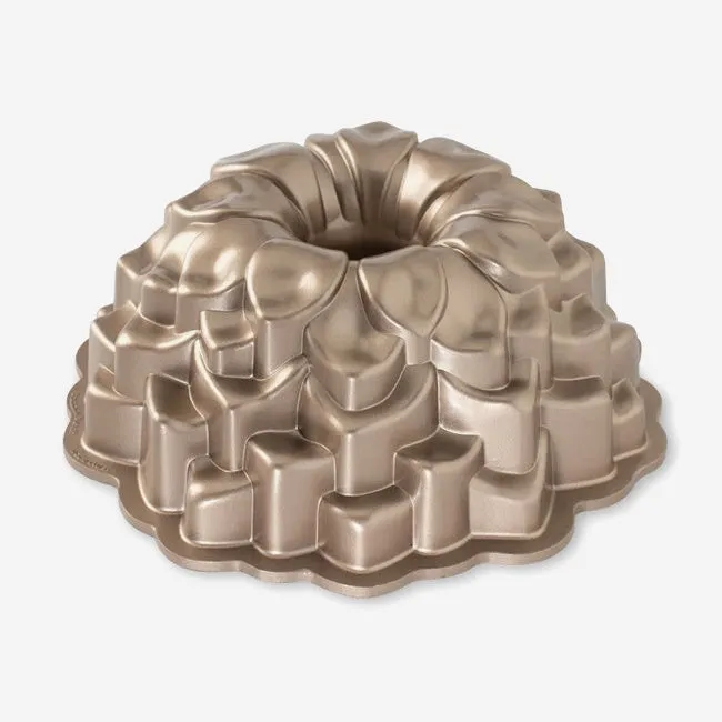 Nordicware | 10-Cup Blossom Bundt Cake Pan