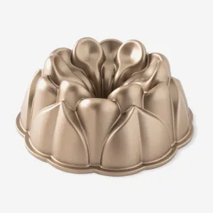 Nordicware | Magnolia 10-cup Bundt Cake Pan