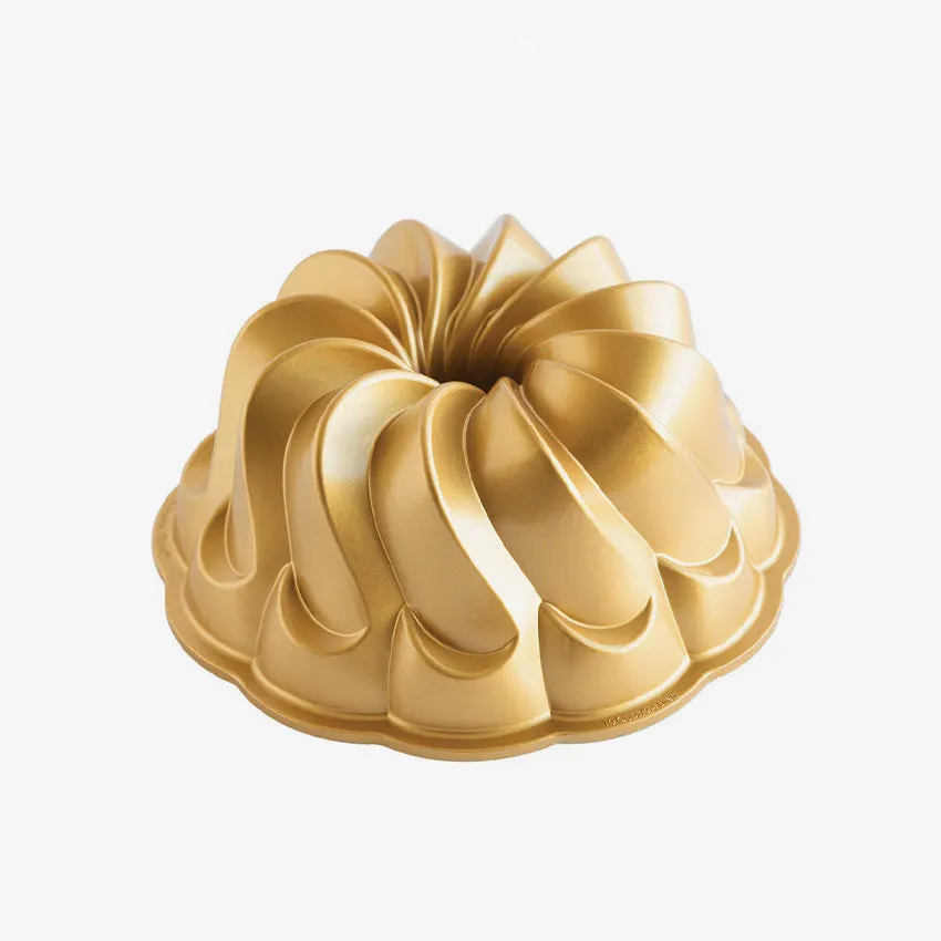 Nordicware | Pirouette Bundt Pan 10 Cup