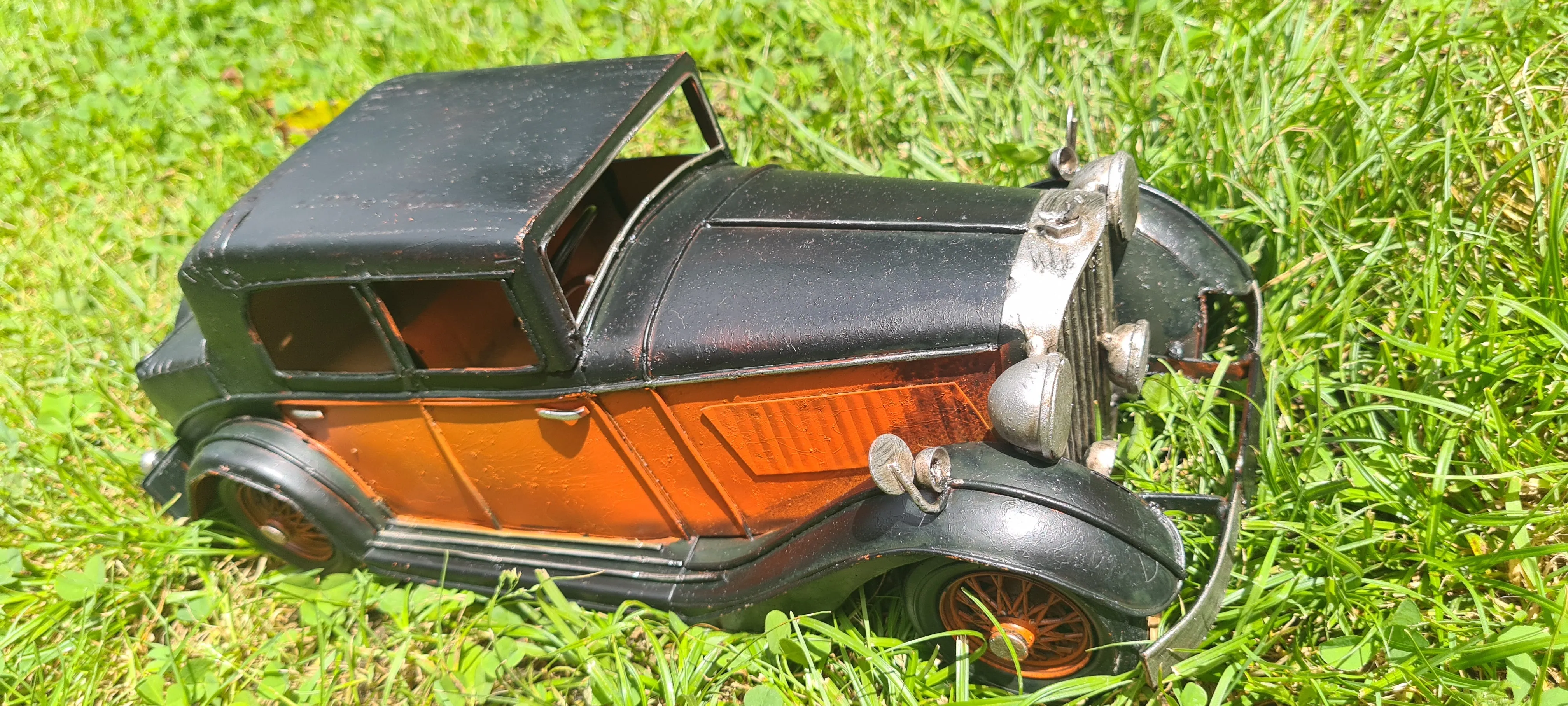 ORANGE ROLLS ROYCE TIN CAR