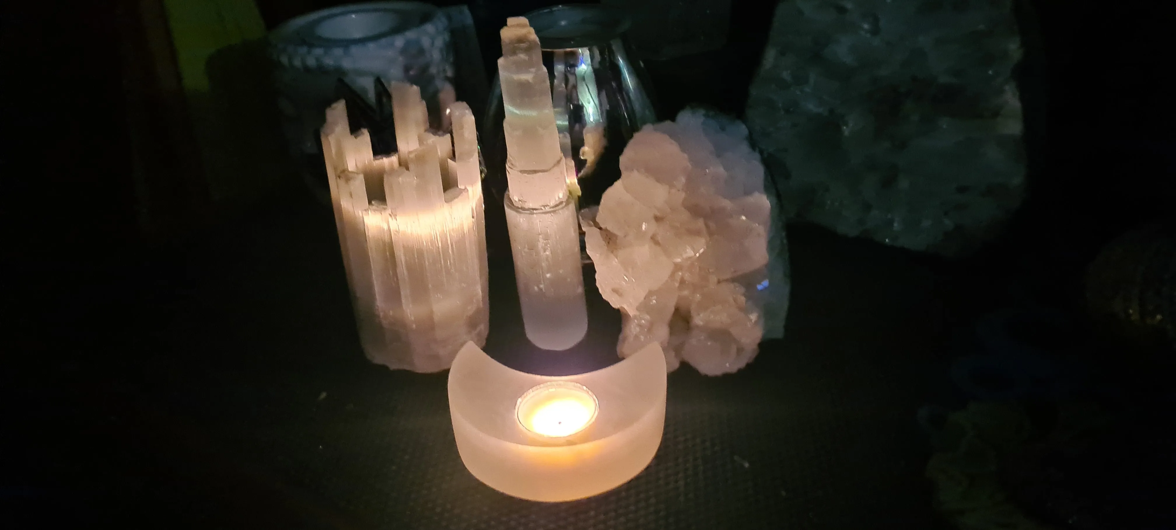 SELENITE CRYSTAL MOON TEA LIGHT CANDLE HOLDER