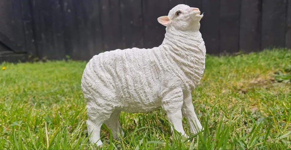 SHEEP FIGURINES