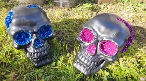 SHIMMERING CRYSTAL CAVE SKULLS