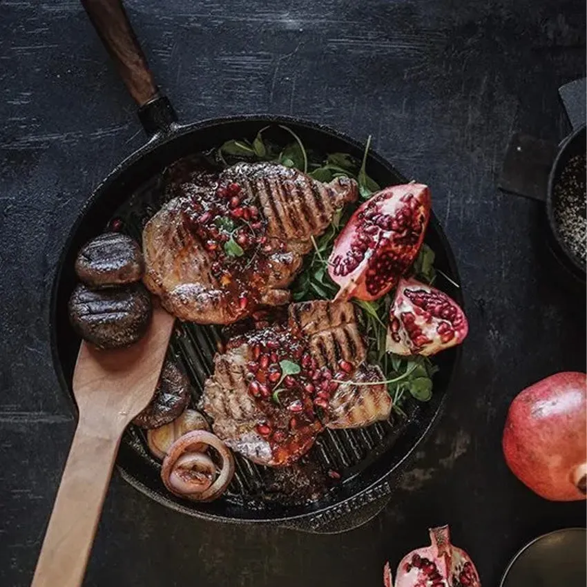 Skeppshult | Grill Pan with Walnut Handle