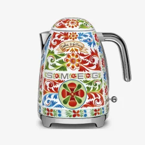 Smeg | 50s Style Fixed-Temp Kettle - Dolce & Gabbana Edition