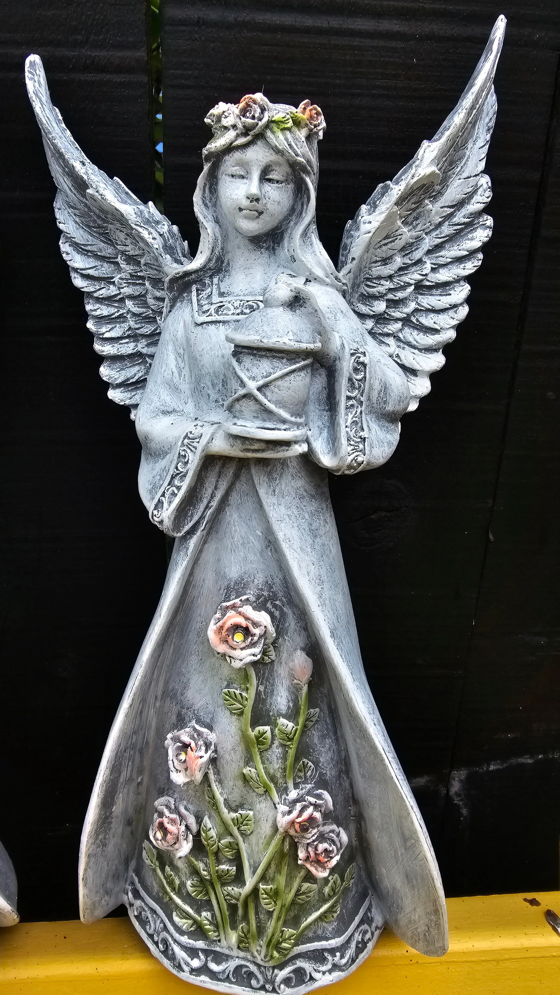 SOLAR POWERED ANGELS