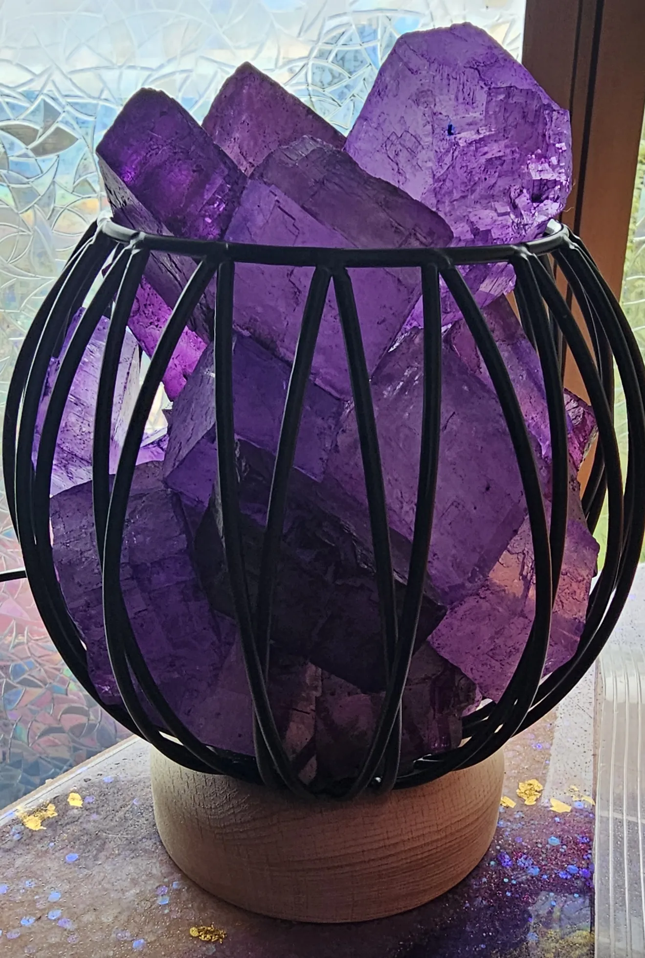 STUNNING DYED CLEAR QUARTZ IN AMETHYST COLOUR TONES CRYSTAL  CAGE LAMP no2